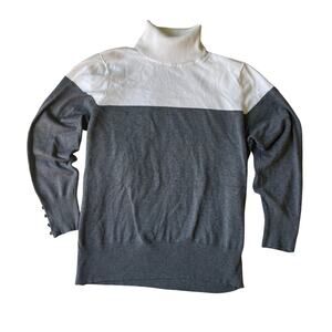 Retrology Color Bock Turtleneck Sweater